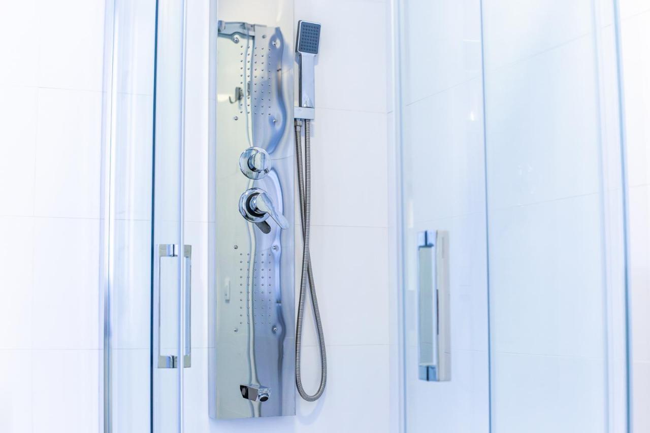 Apartamentos Hervas Suites Ngoại thất bức ảnh