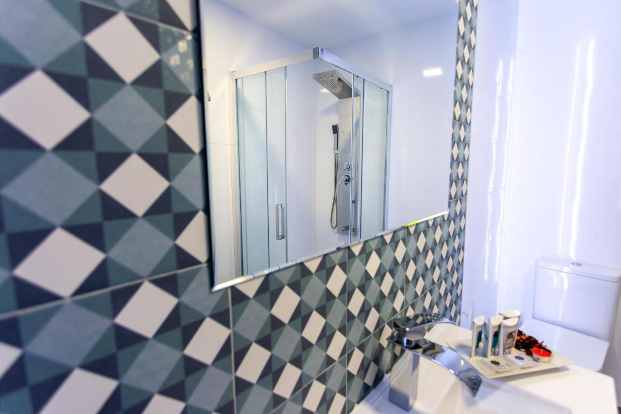 Apartamentos Hervas Suites Ngoại thất bức ảnh