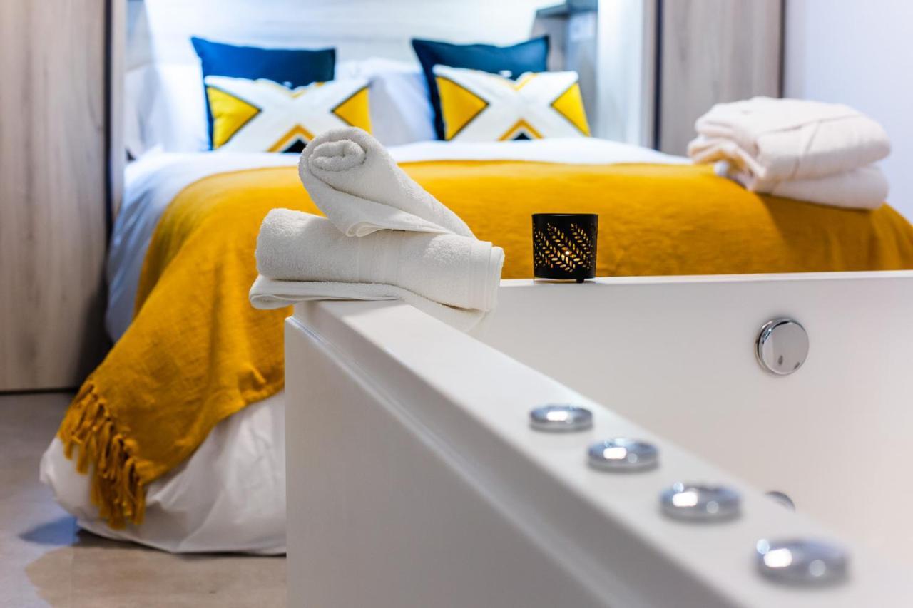 Apartamentos Hervas Suites Ngoại thất bức ảnh